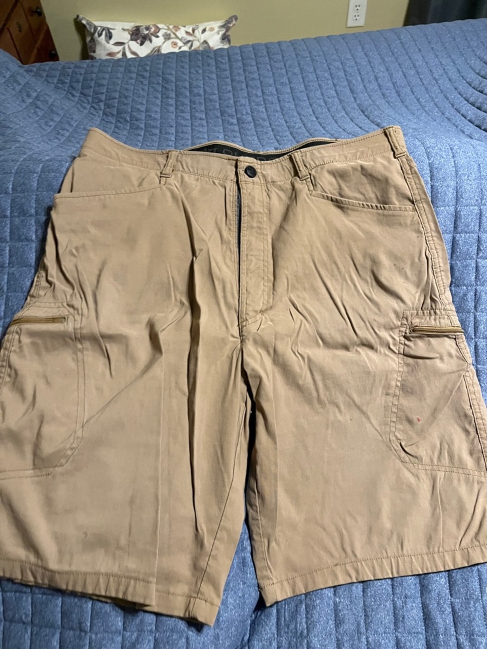 Wrangler outdoors series Khaki Cargo Shorts with Multiple Pockets